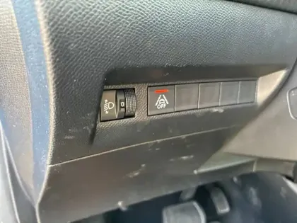Photo 17 Peugeot 208  Electrique 50 kWh 136ch