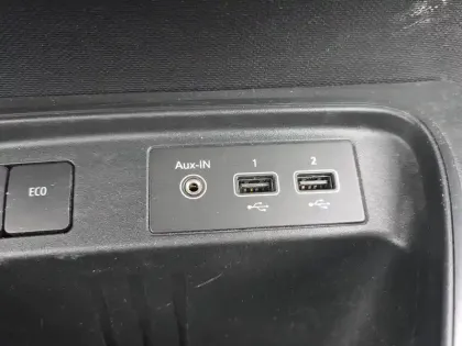 Photo 26 Renault Twingo  III E-Tech