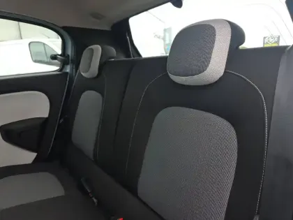 Photo 17 Renault Twingo  III E-Tech