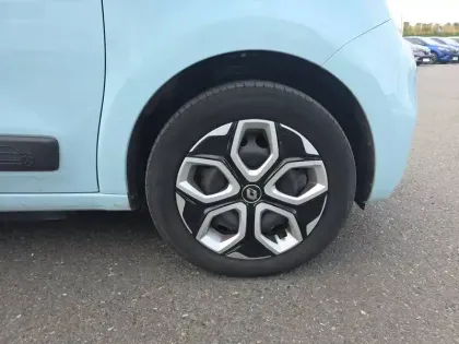 Photo 10 Renault Twingo  III E-Tech