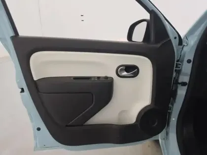 Photo 98 Renault Twingo  III SCe 65 - 21