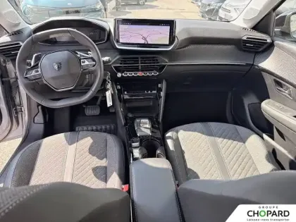 Photo 14 Peugeot 208  Hybrid 110 ch e-DCS6