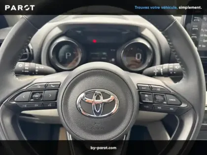 Photo 20 Toyota Yaris 116h Iconic 5p