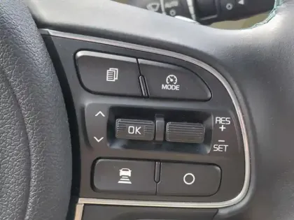 Photo 16 Kia Niro e- Design 204 ch 