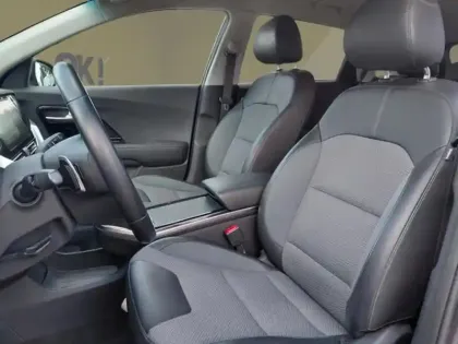Photo 11 Kia Niro e- Design 204 ch 