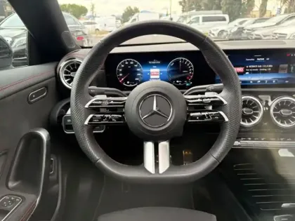 Photo 13 Mercedes CLA  250 e Hybrid EQ Coupé AMG 
