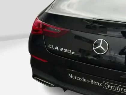 Photo 10 Mercedes CLA  250 e Hybrid EQ Coupé AMG 