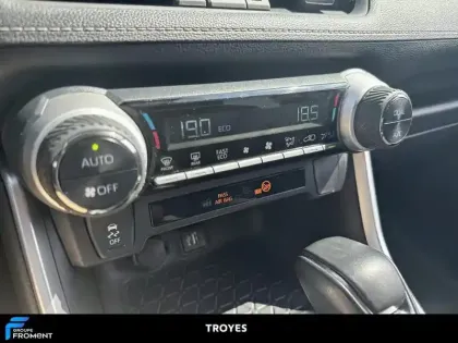 Photo 14 Toyota Rav4  Hybride 218 ch 2WD Dynamic