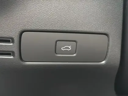 Photo 11 Volvo XC40  B3 163ch Plus DCT 7