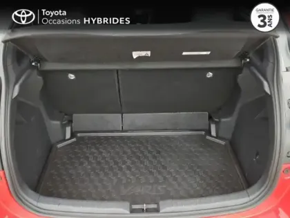 Photo 9 Toyota Yaris  116h Première 5p