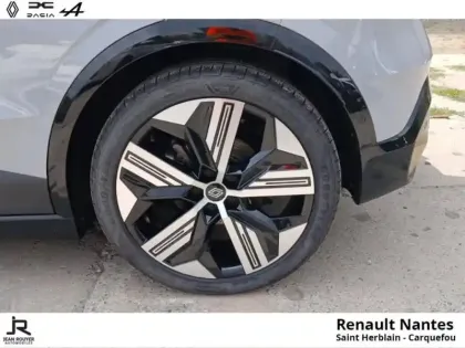 Photo 8 Renault Megane  E-Tech Electric 220ch Iconic autonomie confort AC7