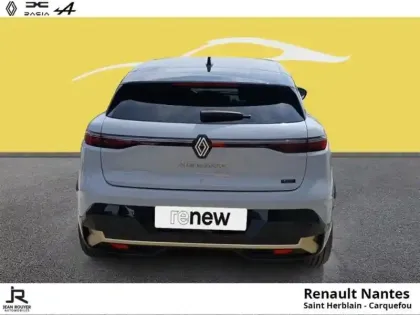 Photo 5 Renault Megane  E-Tech Electric 220ch Iconic autonomie confort AC7