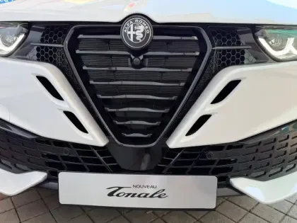 Photo 9 Alfa Romeo Tonale  1.5 Ibrida 175ch Veloce TCT