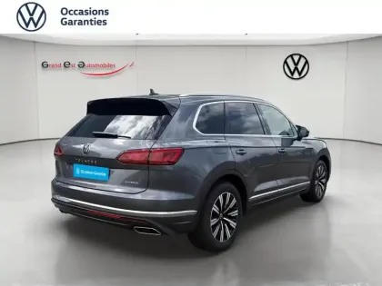 Photo 6 Volkswagen Touareg  3.0 TSI eHybrid 381ch Elegance 4Motion BVA8