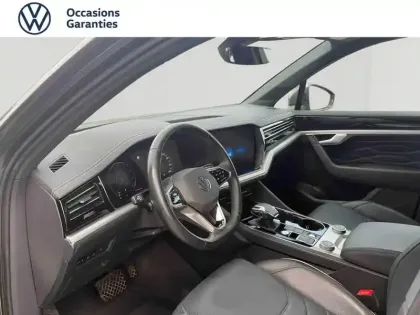 Photo 12 Volkswagen Touareg  3.0 TSI eHybrid 381ch Elegance 4Motion BVA8