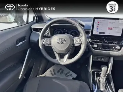 Photo 8 Toyota Corolla   CROSS 1.8 140ch STYLE COMFORT