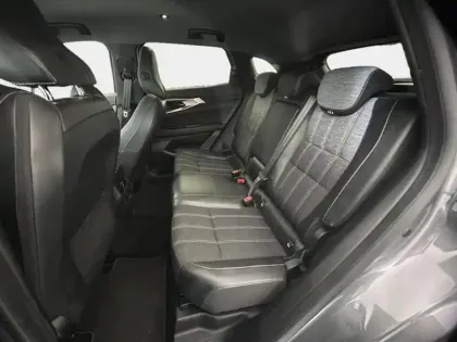 Photo 11 Renault Austral  1.2 E-Tech full hybrid 200ch Techno - 23
