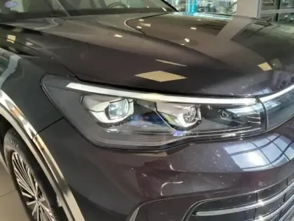 Photo 9 Volkswagen Tiguan  1.5 eHybrid 204ch Elegance DSG6