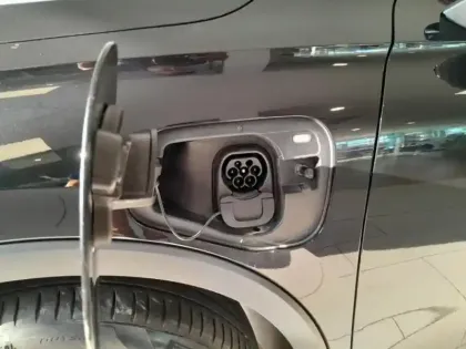 Photo 10 Volkswagen Tiguan  1.5 eHybrid 204ch Elegance DSG6