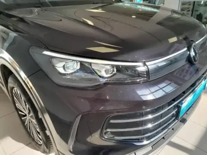 Photo 8 Volkswagen Tiguan  1.5 eHybrid 204ch Elegance DSG6