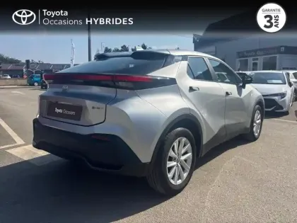 Photo 8 Toyota C-HR  1.8 Hybride 140ch Dynamic Business NG23