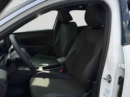 Photo 9 Volkswagen T-roc  1.5 eTSI 150ch R-Line DSG7