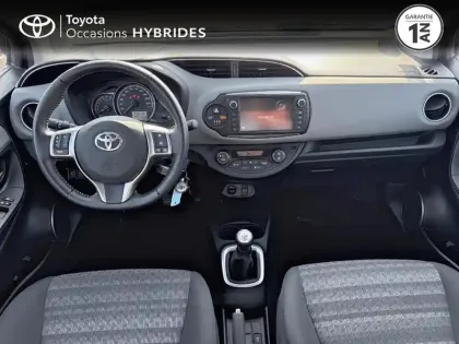 Photo 13 Toyota Yaris  69 VVT-i Dynamic 5p