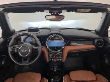 Photo 9 Mini Mini Cabrio Cooper 136ch Edition Premium Plus BVA7