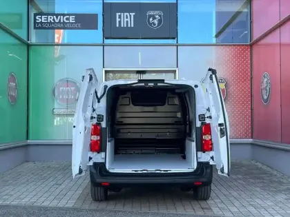 Photo 8 Fiat Scudo  Fg M 1.5 Diesel 120ch Pack Premium Connect