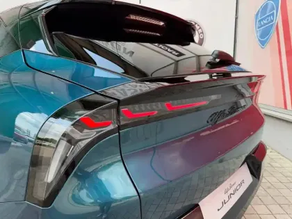 Photo 9 Alfa Romeo Junior  Elettrica 156ch 54kWh Sprint (Certinergy 6100? déduit)