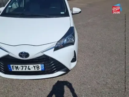 Photo 12 Toyota Yaris  70 VVT-i France Connect 5p RC19