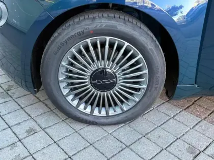 Photo 6 Fiat 500  e 118ch 42kWh Icône (Certinergy 6000? déduit)