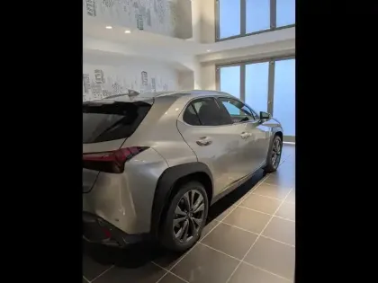 Photo 14 Lexus UX  300h F SPORT Design 2WD MC25