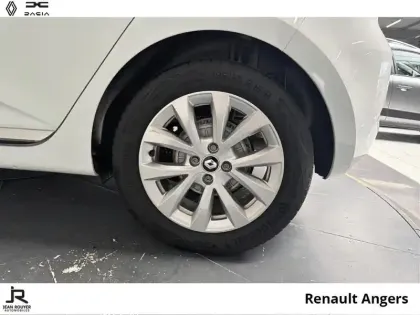 Photo 45 Renault Clio  1.5 Blue dCi 100ch Evolution