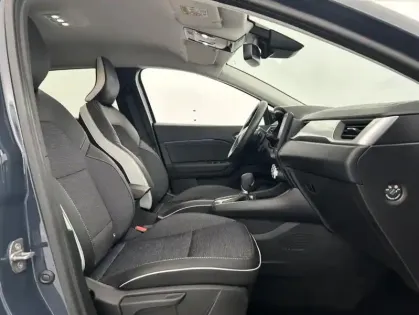 Photo 13 Renault Captur mild hybrid 160 EDC Techno 5p