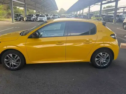 Photo 17 Peugeot 208  PureTech 75 S&S BVM5