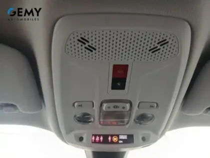 Photo 42 Peugeot 2008  PureTech 100 S&S BVM6