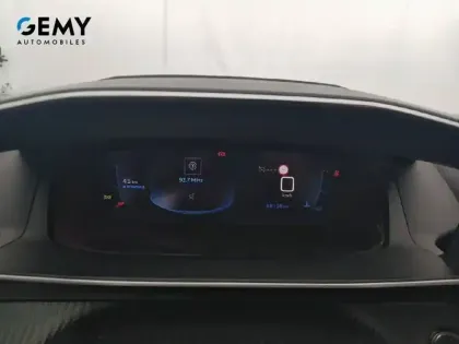 Photo 45 Peugeot 2008  PureTech 100 S&S BVM6