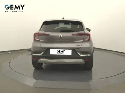 Photo 19 Renault Captur  E-Tech full hybrid 145