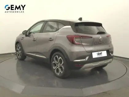 Photo 21 Renault Captur  E-Tech full hybrid 145
