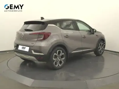Photo 32 Renault Captur  E-Tech full hybrid 145