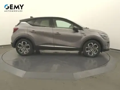 Photo 18 Renault Captur  E-Tech full hybrid 145