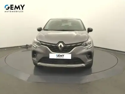 Photo 16 Renault Captur  E-Tech full hybrid 145