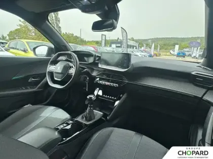 Photo 33 Peugeot 2008  PureTech 130 S&S BVM6