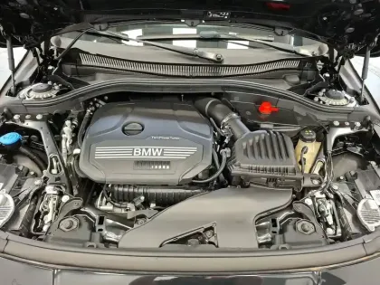 Photo 16 BMW Serie 1 118i 136 ch