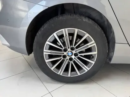 Photo 8 BMW Serie 2 Active Tourer 218d 150 ch DKG7