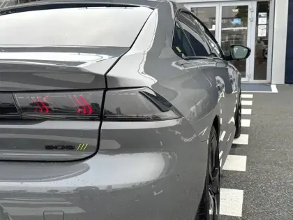 Photo 16 Peugeot 508  Hybrid4 360 e-EAT8 Peugeot Sport Engineered