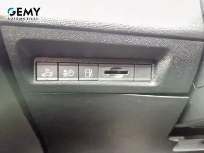 Photo 20 Peugeot 408  PHEV 225 e-EAT8