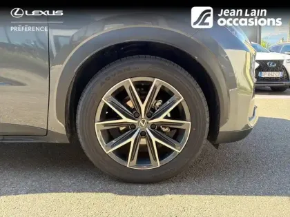 Photo 8 Lexus Lbx  2WD