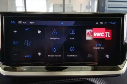 Photo 31 Peugeot 208  Hybrid 110 ch e-DCS6